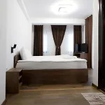 бялата къща 2 Πανσιόν 3*