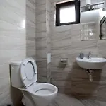 Πανσιόν бялата къща 2 3*