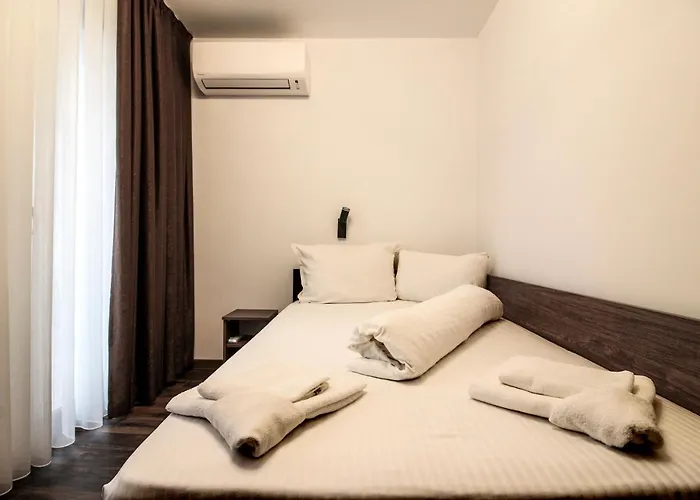 бялата къща 2 Guest house