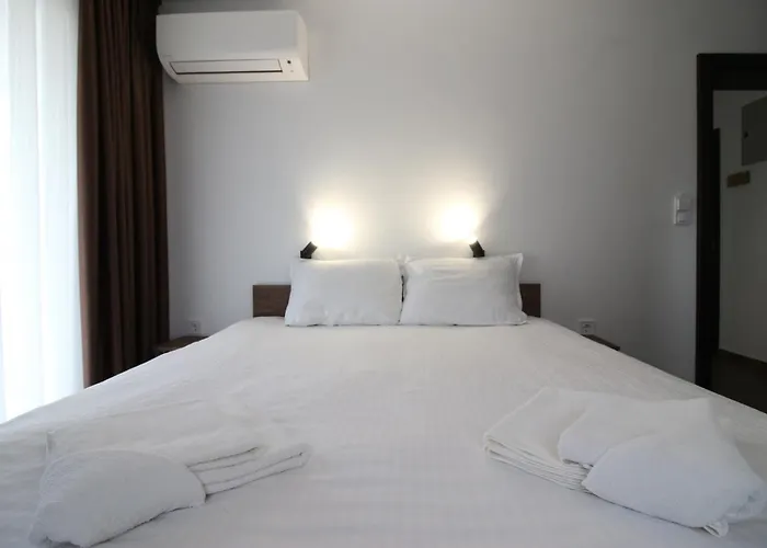 Guest house бялата къща 2 3*